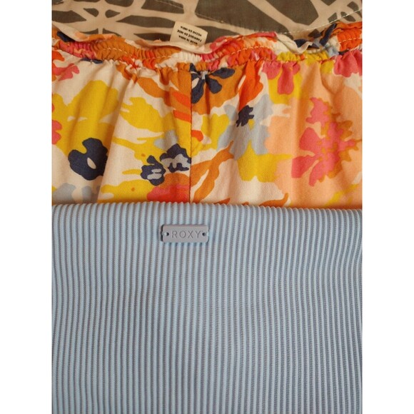 Roxy Swim Set Of 3 Pieces XL Shorts Are Medium But It Fits As A Set XL - Picture 7 of 16